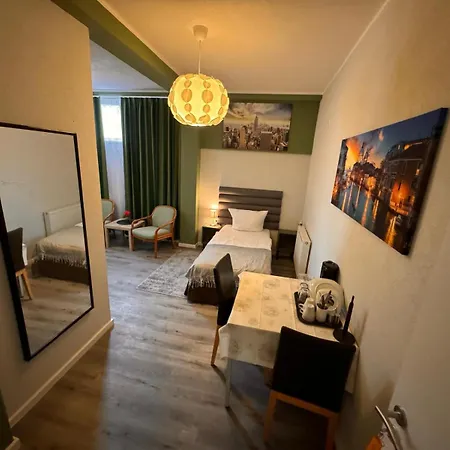 F-f Haus Monteuren Habitación en casa particular *