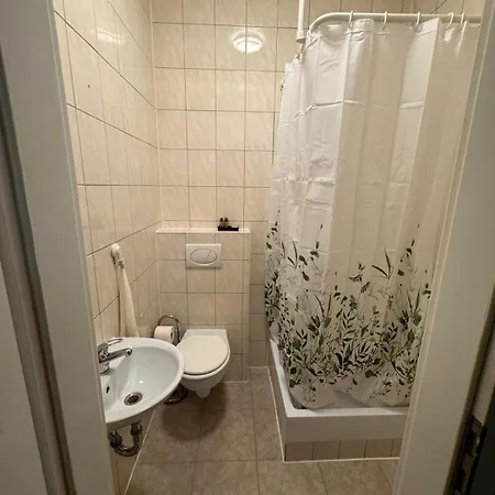 F-f Haus Monteuren Habitación en casa particular