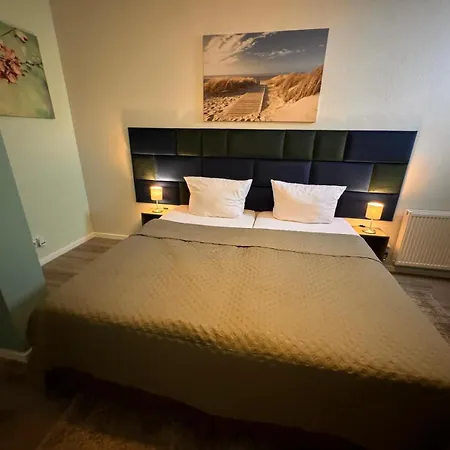 F-f Haus Monteuren * Neuhausen auf den Fildern